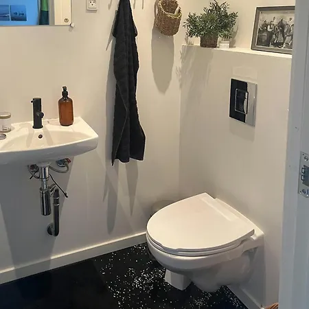 Casa vacanze Houseboat With In